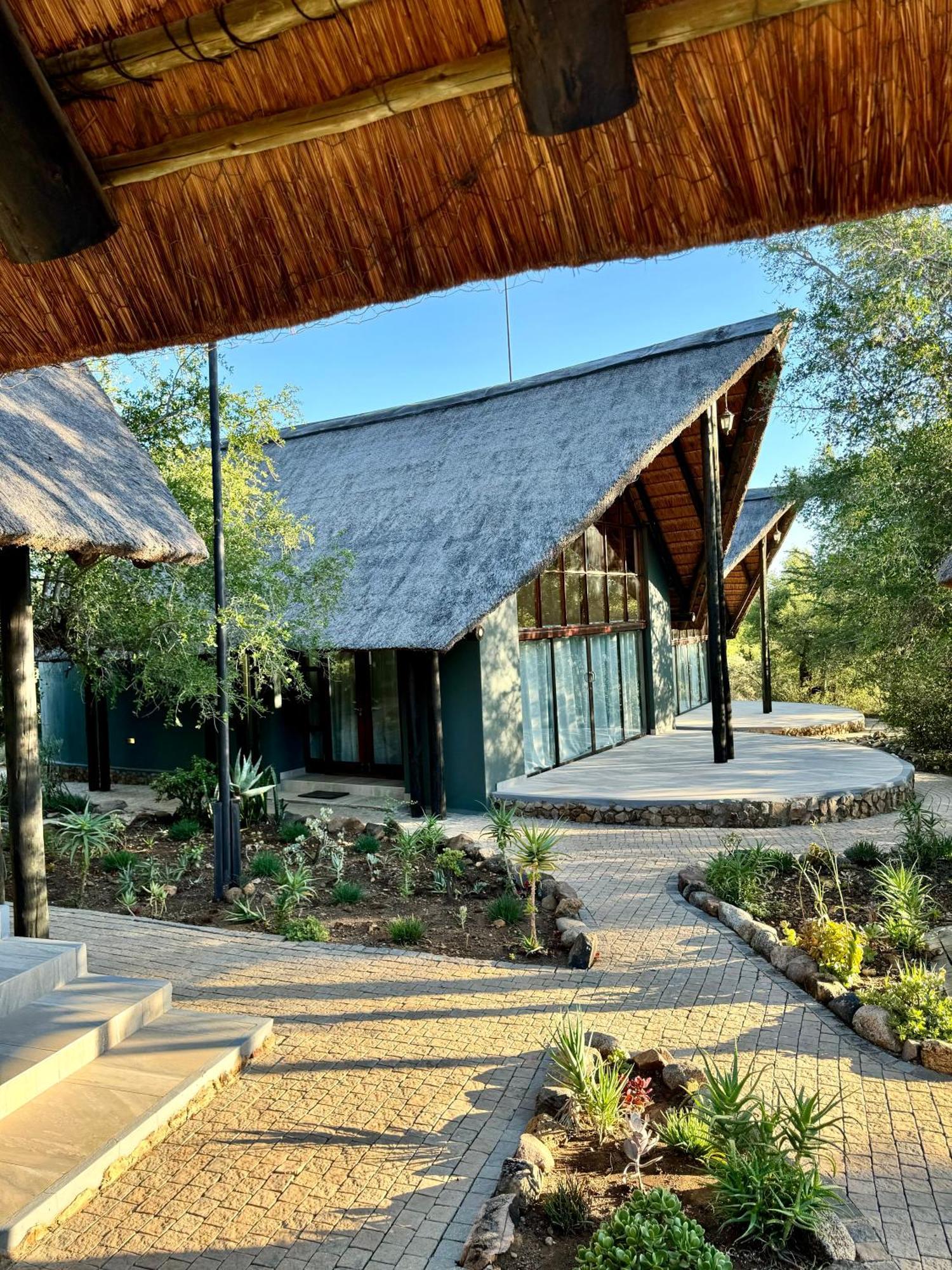 Pangolin Game Lodge - Self Catering, Incl 2 Game Drives Per Day Matlhagame Kültér fotó