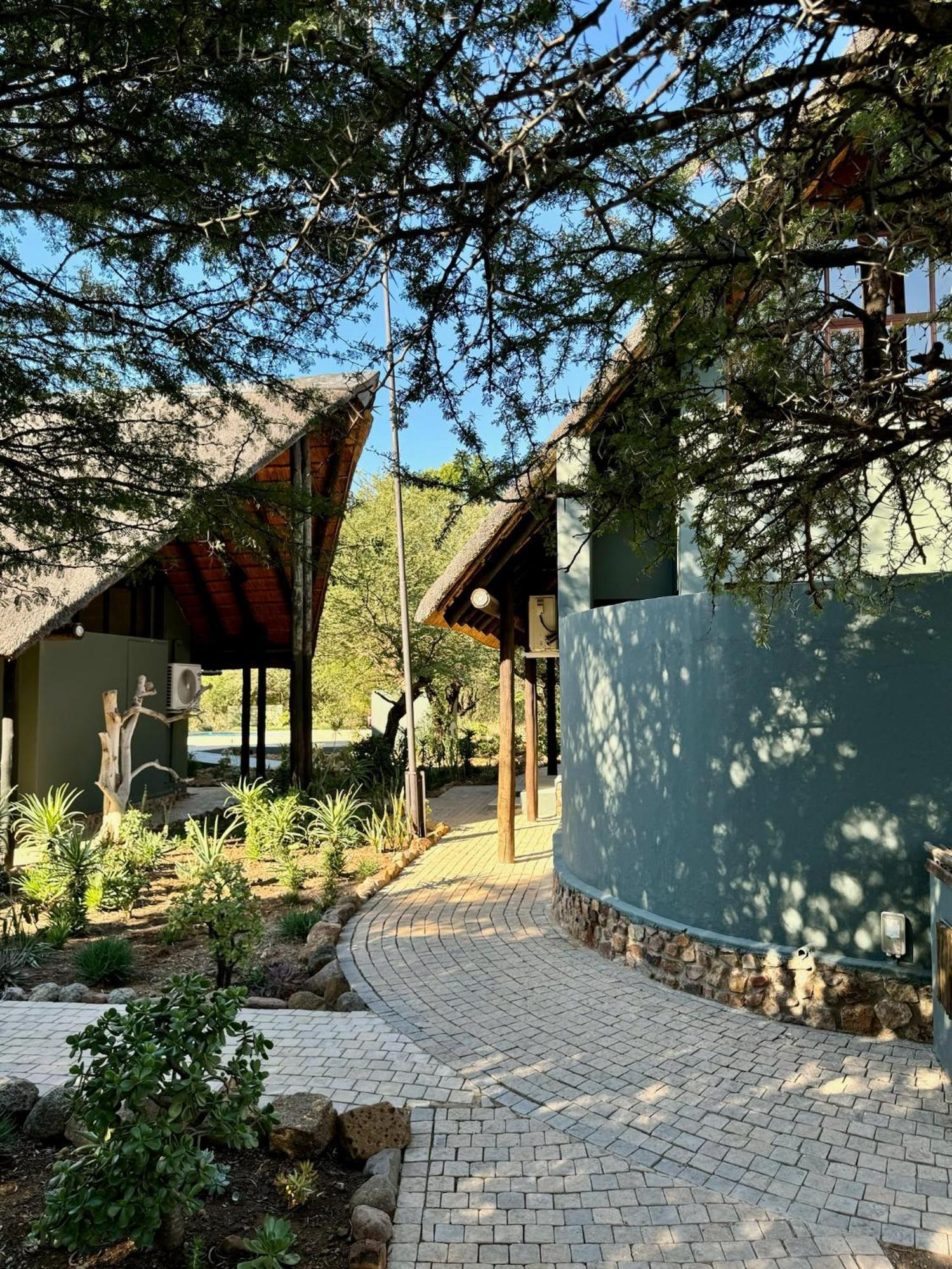 Pangolin Game Lodge - Self Catering, Incl 2 Game Drives Per Day Matlhagame Kültér fotó